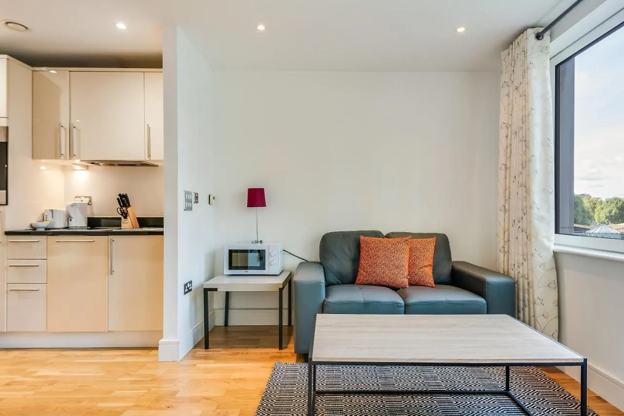 Cosy Studio Apartment In Canary Wharf London United Kingdom